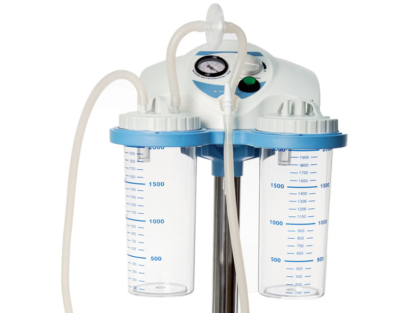 Super-Vega iesūkšanas aspirators, Super vega aspirators uz ratiņiem ar kājas slēdzi